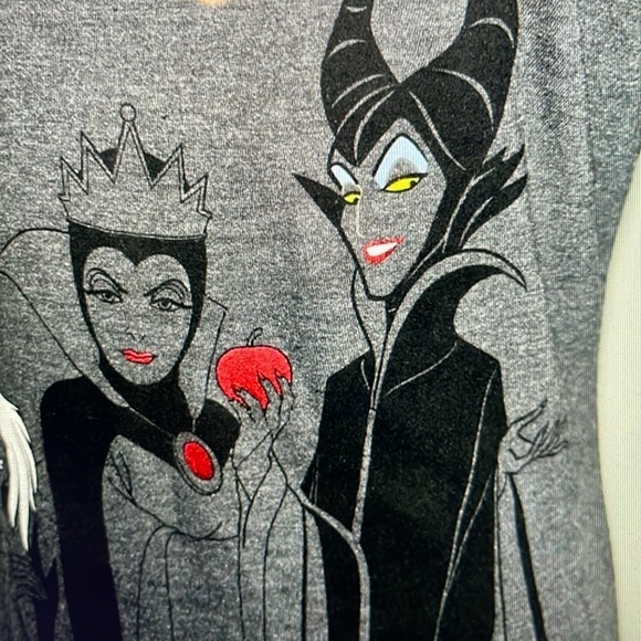 DISNEY FEMALE VILLAINS T-SHIRT. - Picture 7 of 8